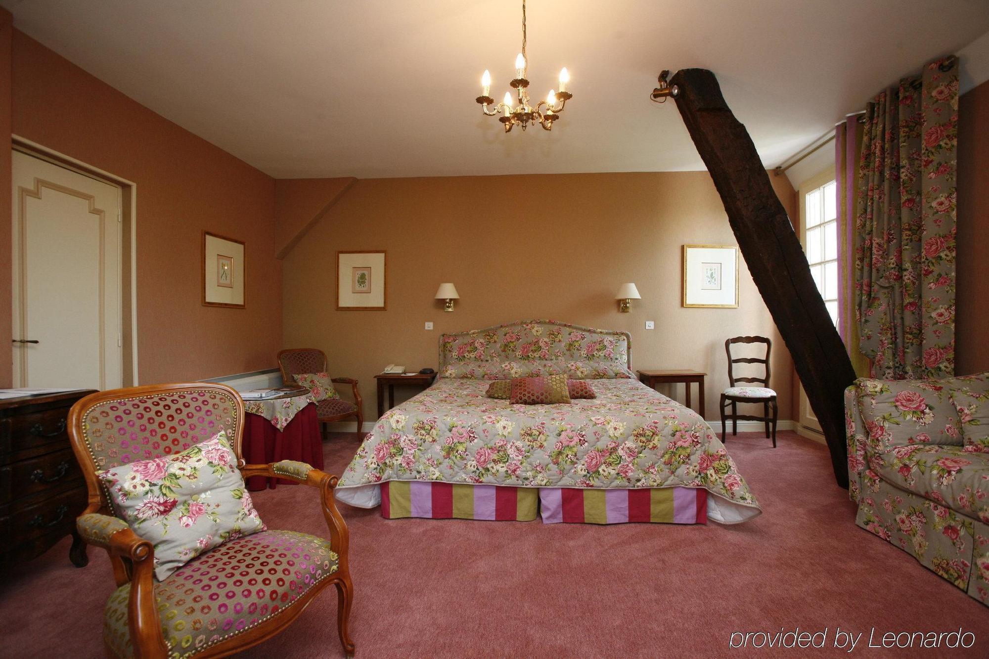 Hotel Chateau De Castel Novel - Les Collectionneurs Varetz Zewnętrze zdjęcie