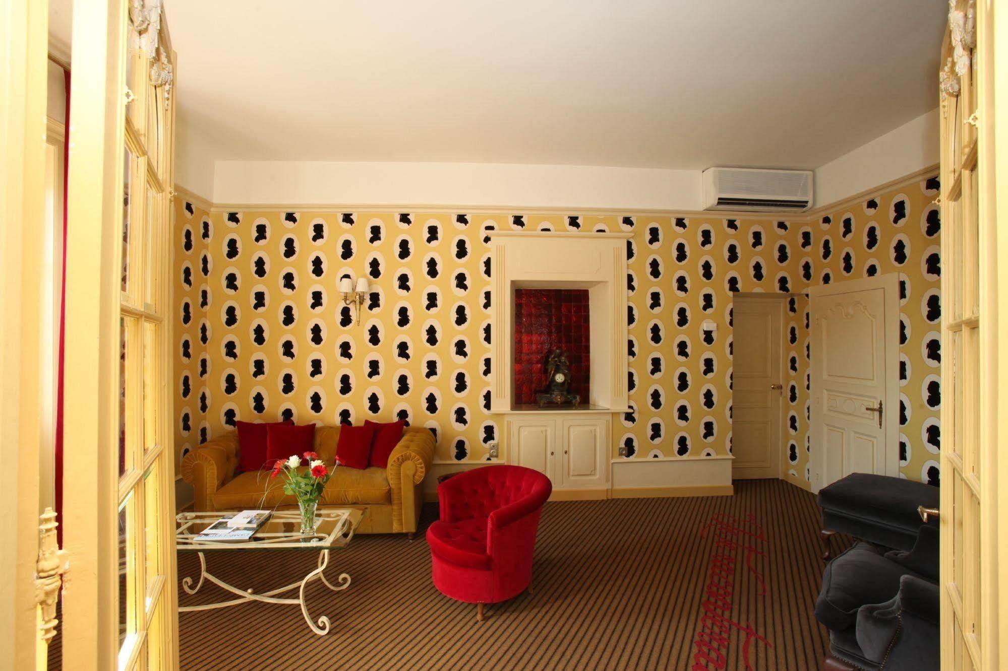 Hotel Chateau De Castel Novel - Les Collectionneurs Varetz Zewnętrze zdjęcie